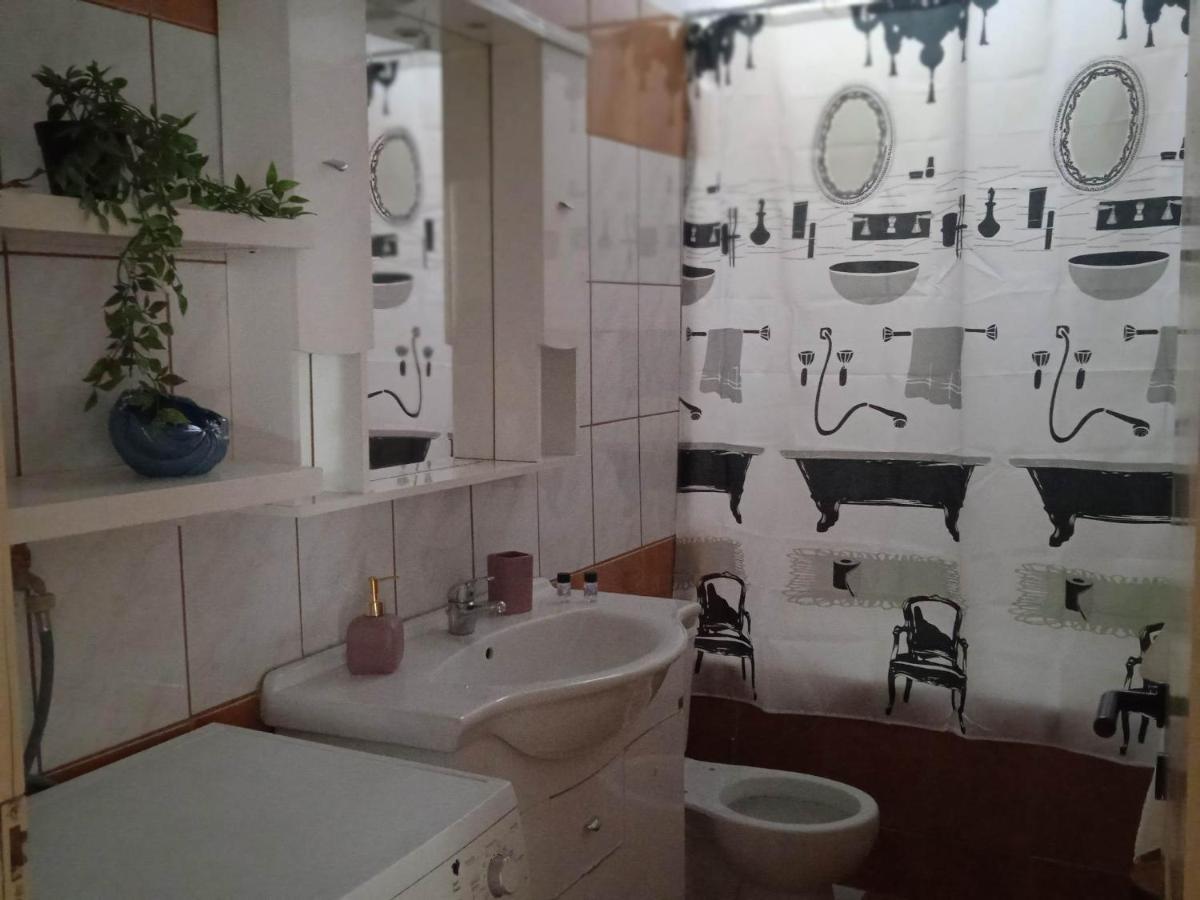 Popi'S Apartment Goníai エクステリア 写真